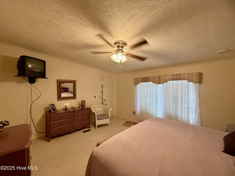 902 Aberdeen Road Laurinburg, NC 28352