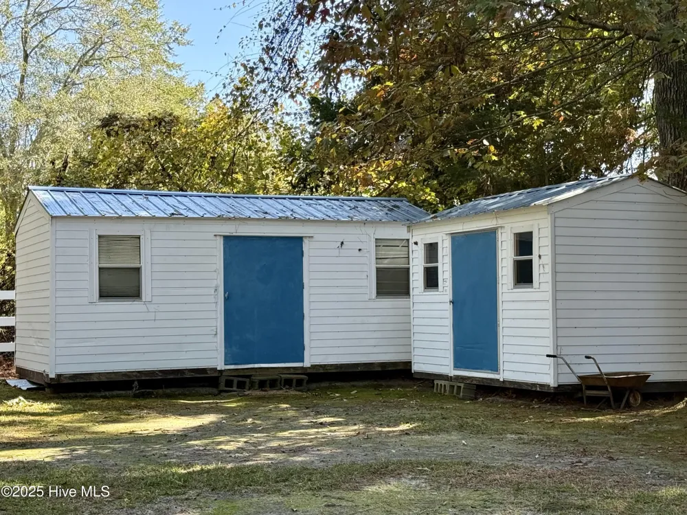 902 Aberdeen Road Laurinburg, NC 28352
