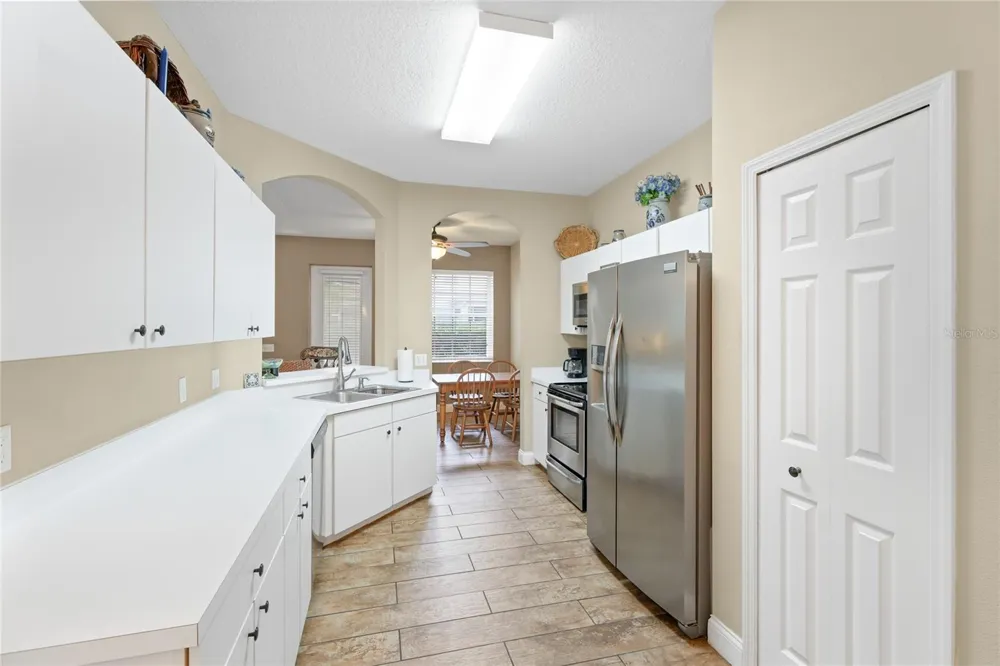 6216 ROSEFINCH COURT #102 Lakewood Ranch, FL 34202