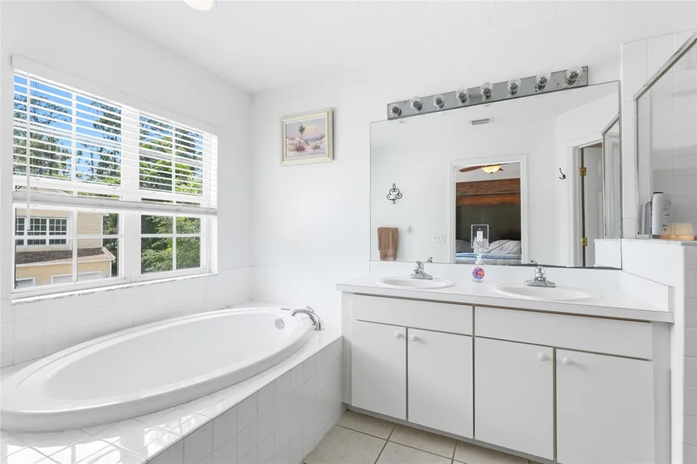 6216 ROSEFINCH COURT #102 Lakewood Ranch, FL 34202