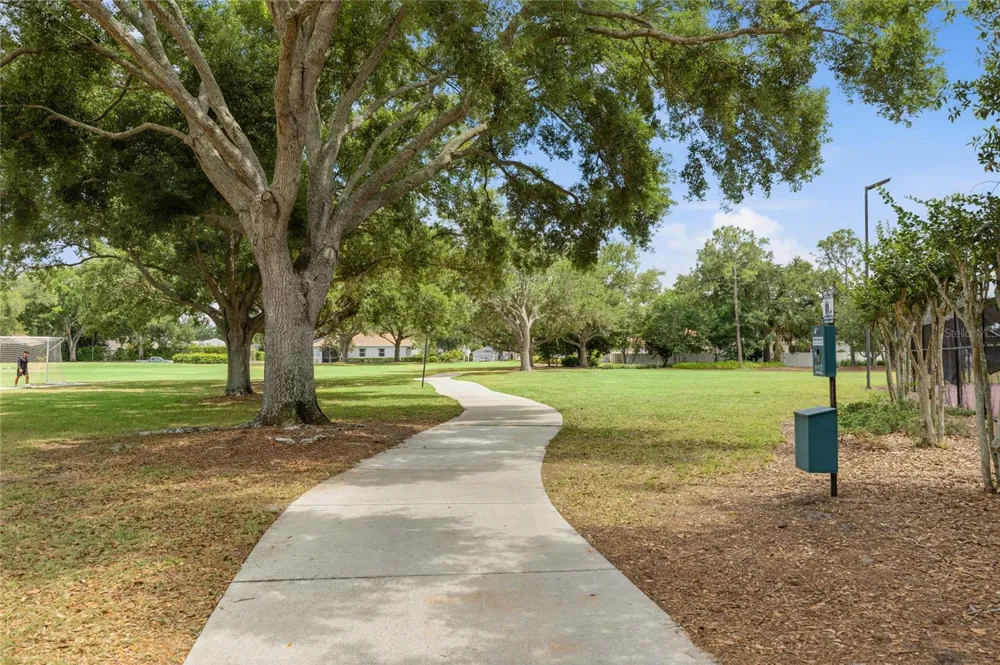 6216 ROSEFINCH COURT #102 Lakewood Ranch, FL 34202