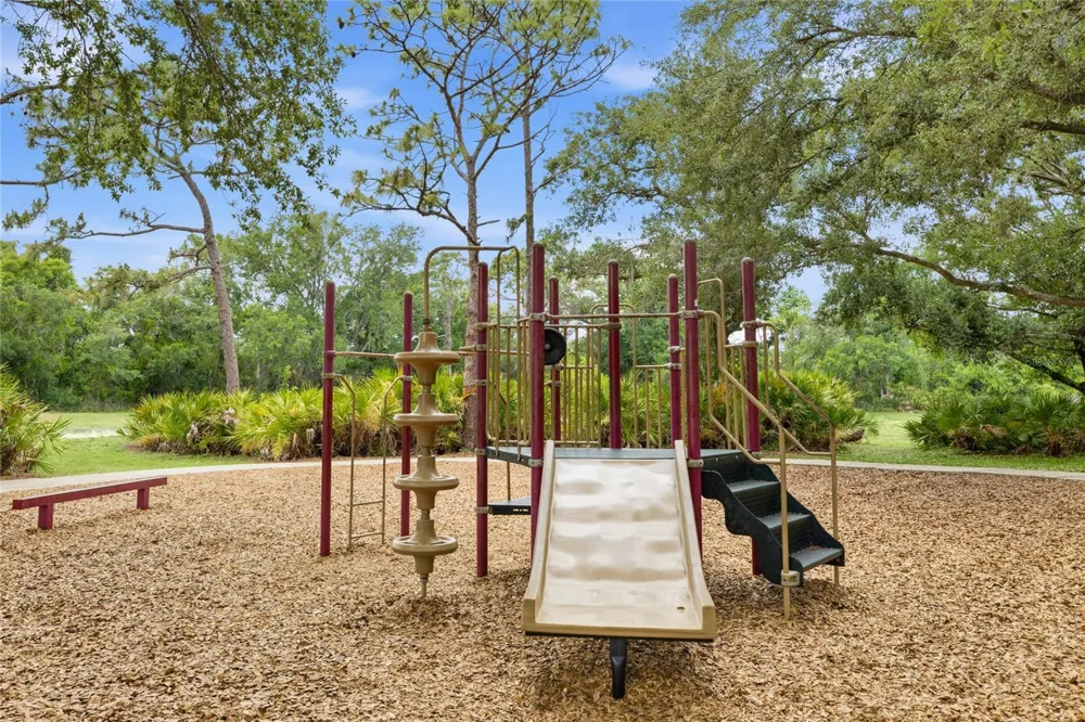 6216 ROSEFINCH COURT #102 Lakewood Ranch, FL 34202