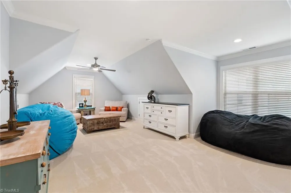 5461 Meadowlark Court Winston-Salem, NC 27106