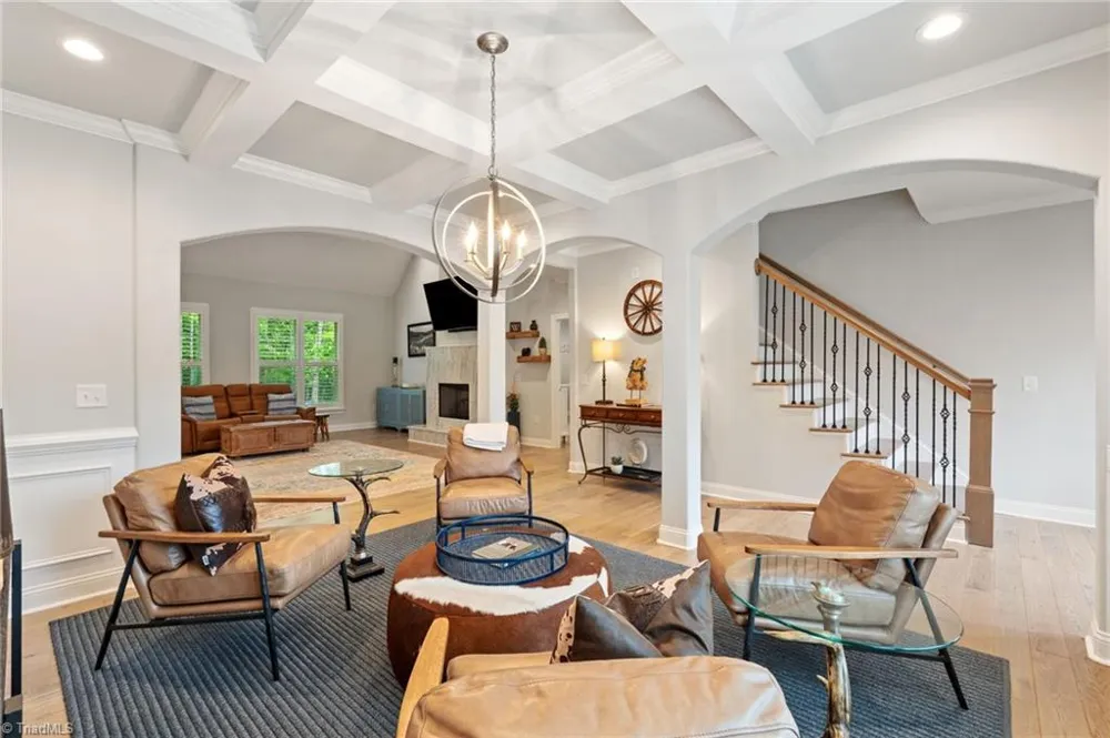 5461 Meadowlark Court Winston-Salem, NC 27106