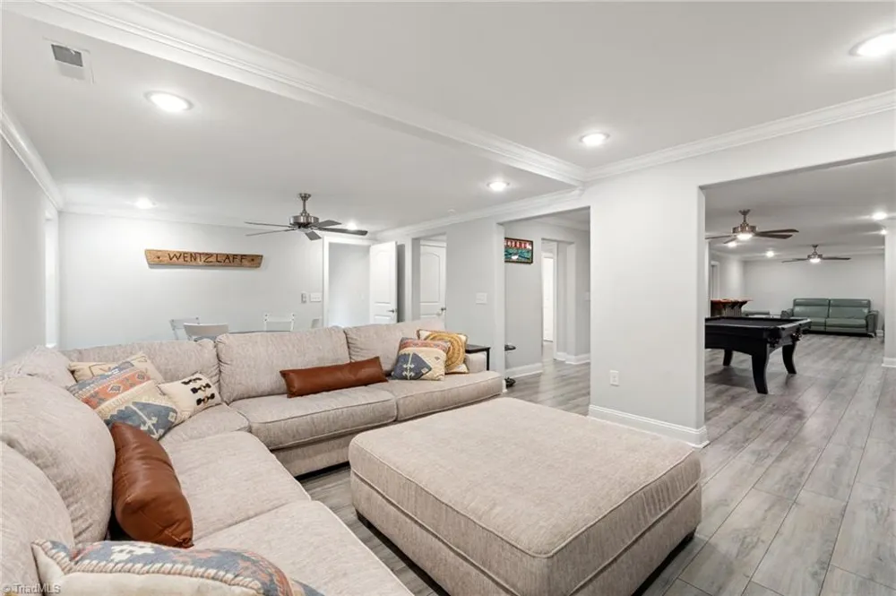 5461 Meadowlark Court Winston-Salem, NC 27106