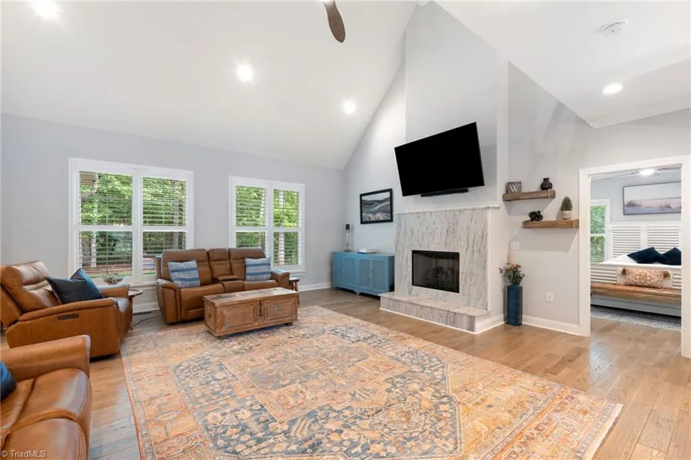 5461 Meadowlark Court Winston-Salem, NC 27106
