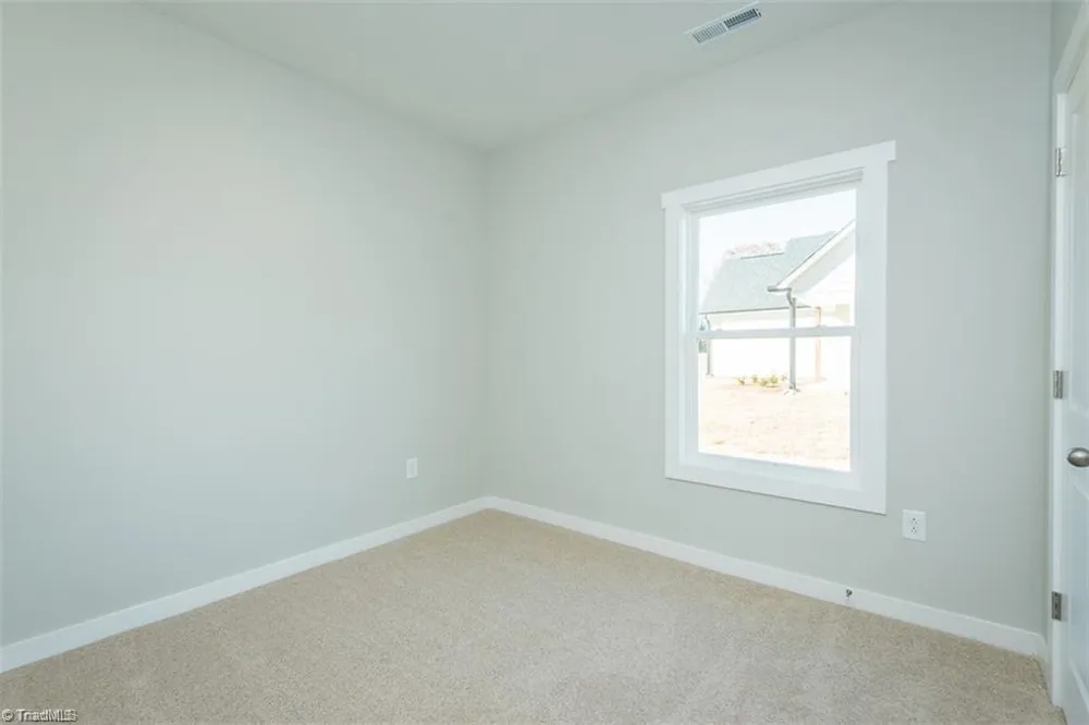 411 E Lee Avenue Yadkinville, NC 27055