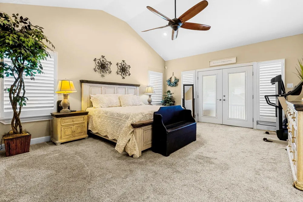 265 Bridgelanding Onalaska, TX 77360