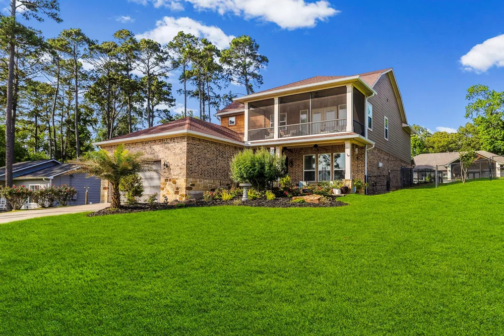 265 Bridgelanding Onalaska, TX 77360
