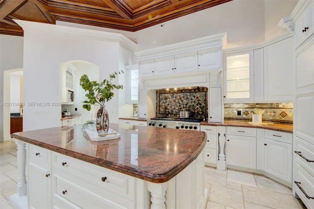 16740 Berkshire Ct Southwest Ranches, FL 33331