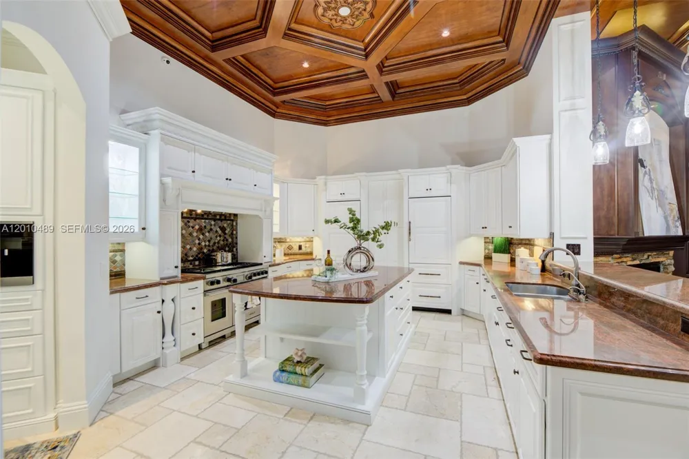 16740 Berkshire Ct Southwest Ranches, FL 33331