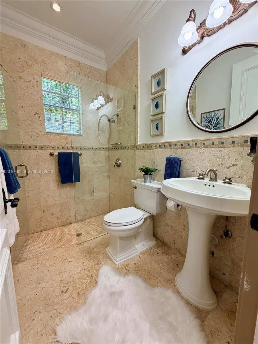 16740 Berkshire Ct Southwest Ranches, FL 33331