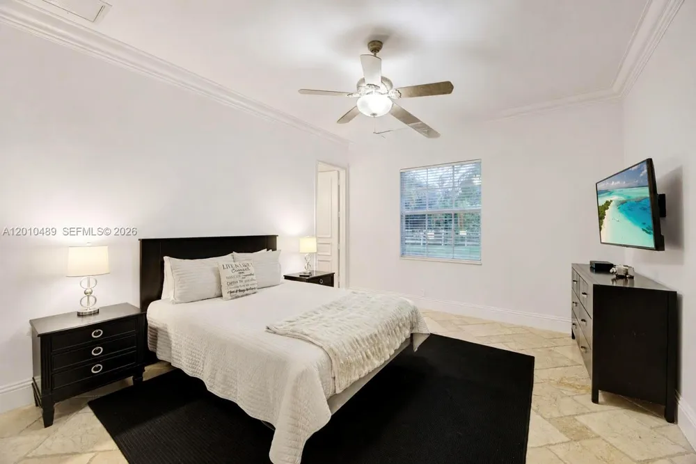 16740 Berkshire Ct Southwest Ranches, FL 33331
