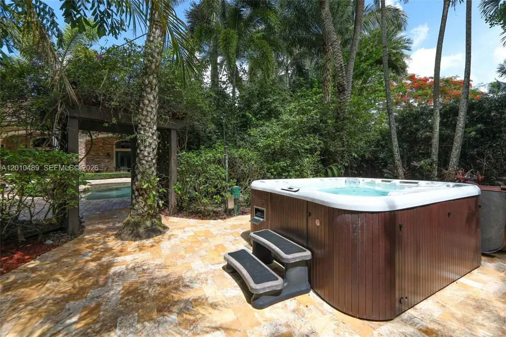 16740 Berkshire Ct Southwest Ranches, FL 33331