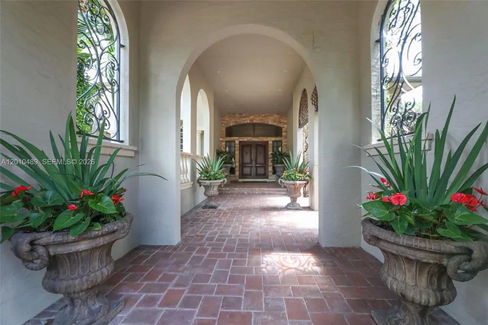 16740 Berkshire Ct Southwest Ranches, FL 33331