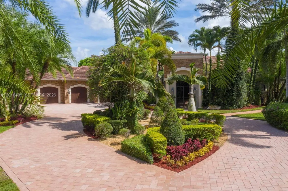 16740 Berkshire Ct Southwest Ranches, FL 33331