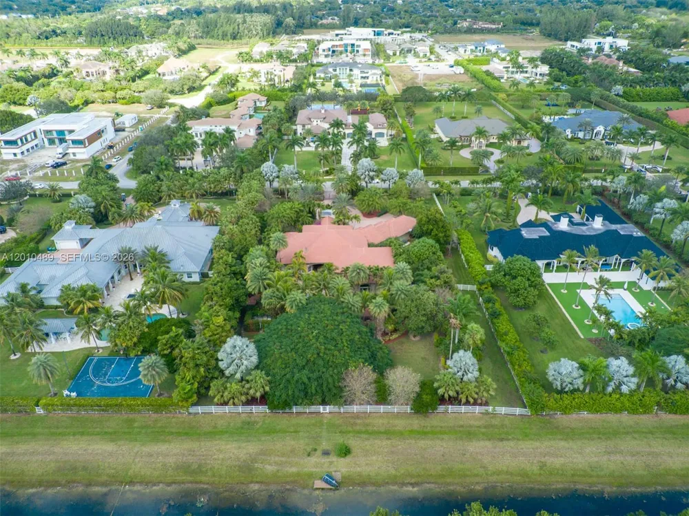 16740 Berkshire Ct Southwest Ranches, FL 33331