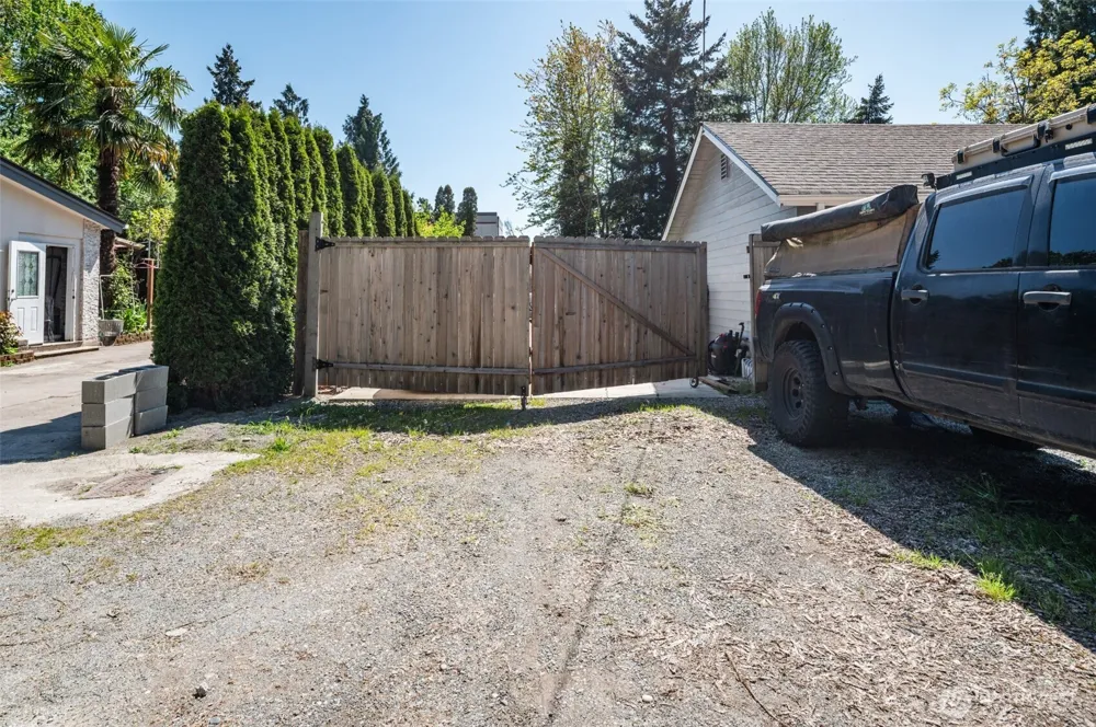 4630 B STREET NW Auburn, WA 98001