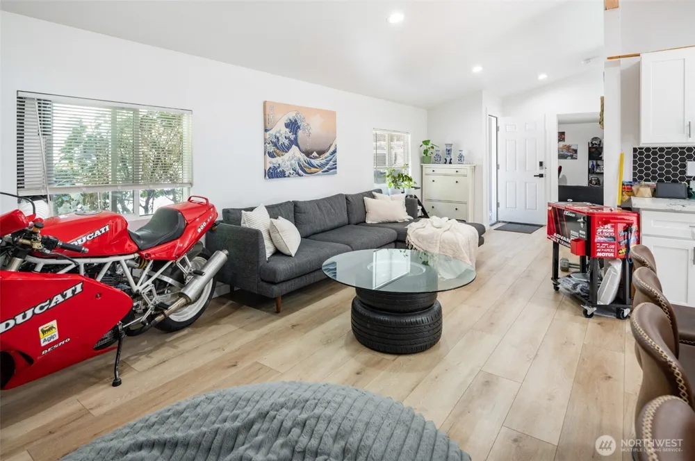 4630 B STREET NW Auburn, WA 98001