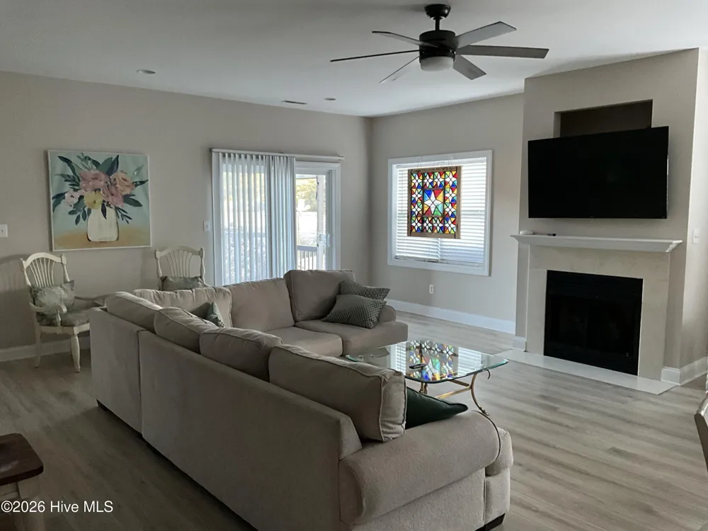 404 Penny Lane #D Morehead City, NC 28557