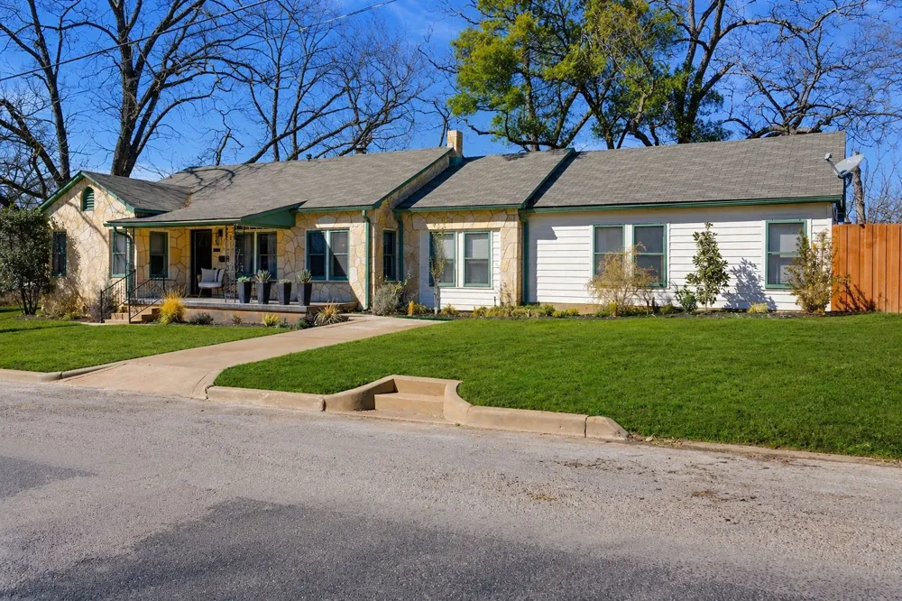 502 Orange Street Fredericksburg, TX 78624