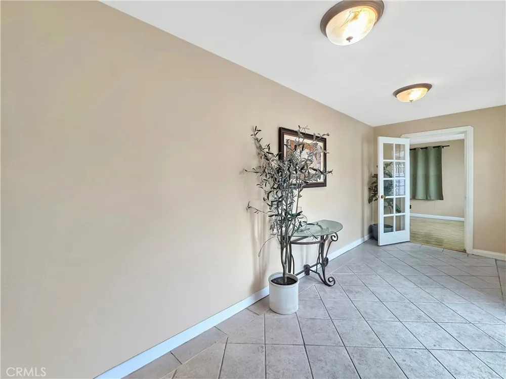 7736 Sugar Drive Huntington Beach, CA 92647