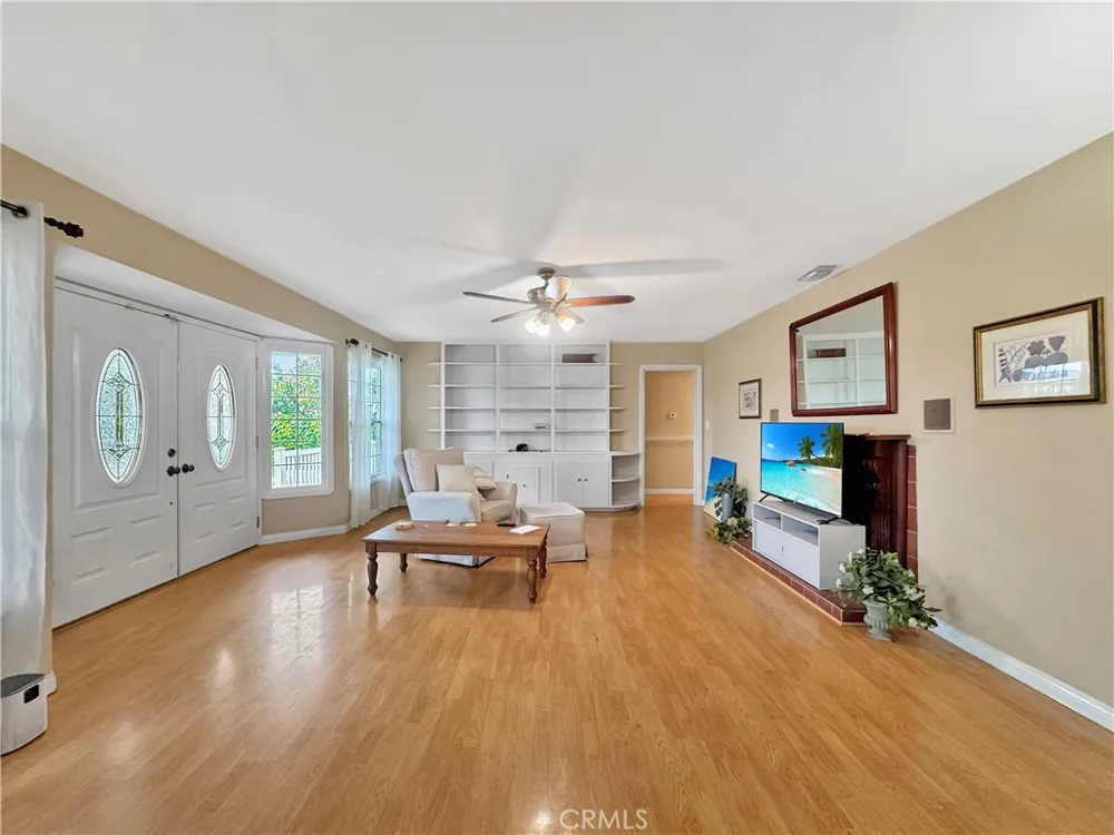 7736 Sugar Drive Huntington Beach, CA 92647