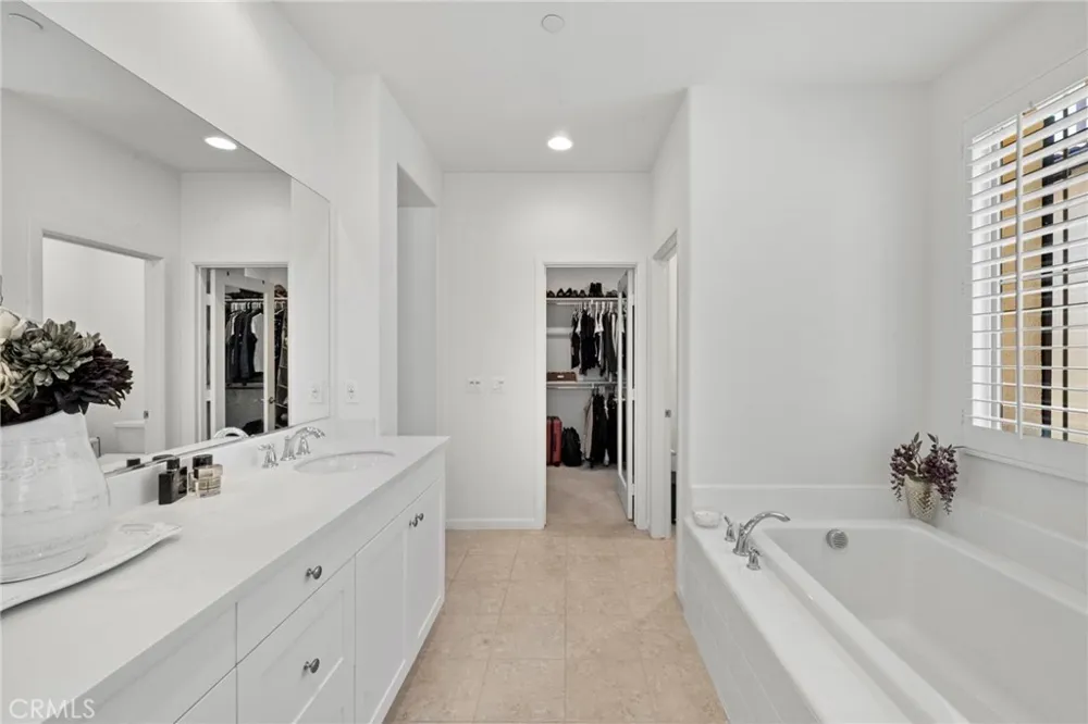 131 Primrose Drive Lake Forest, CA 92610