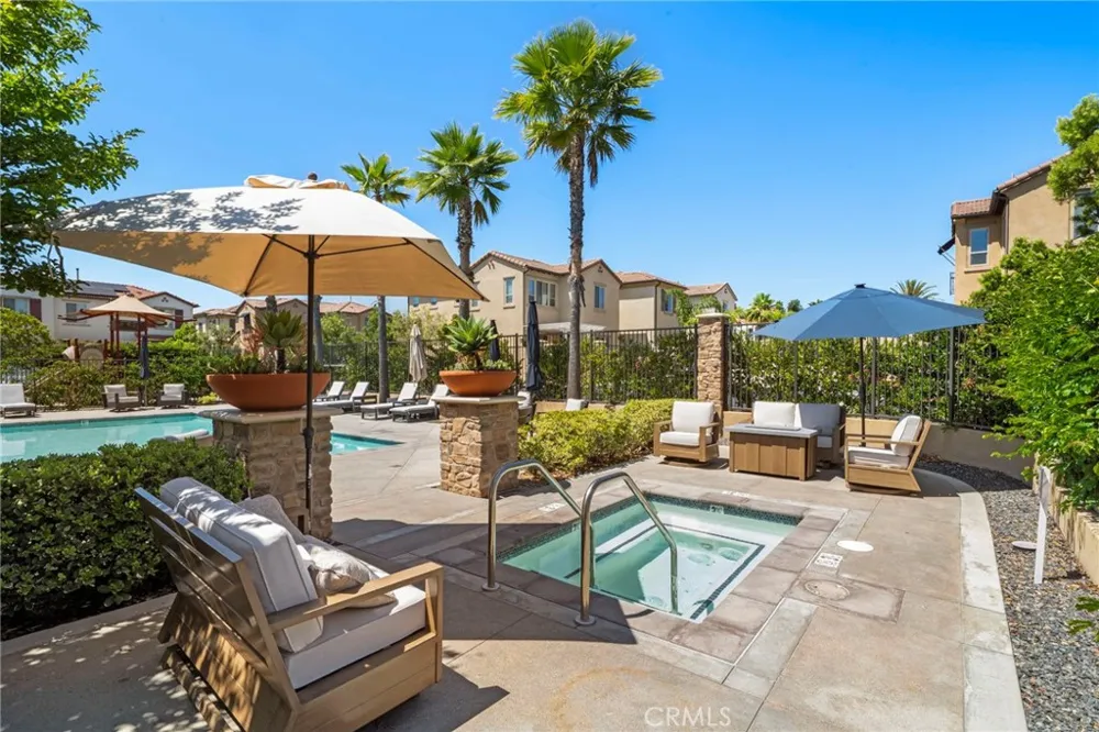 131 Primrose Drive Lake Forest, CA 92610