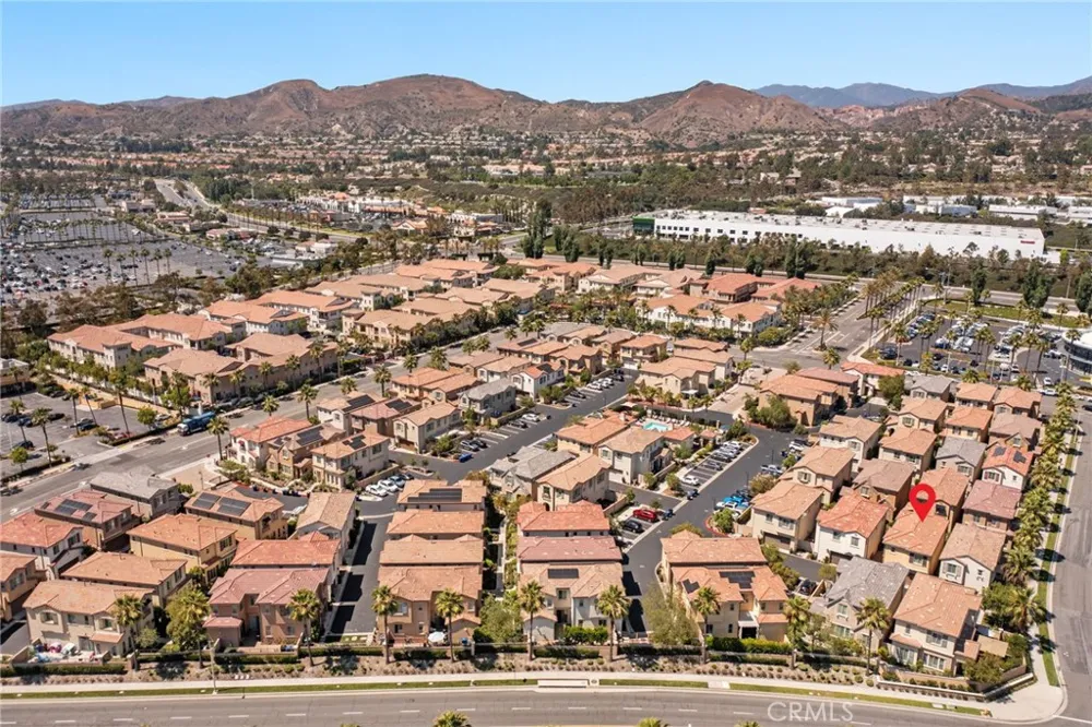 131 Primrose Drive Lake Forest, CA 92610
