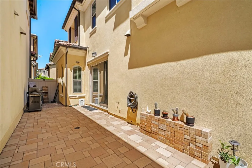 131 Primrose Drive Lake Forest, CA 92610