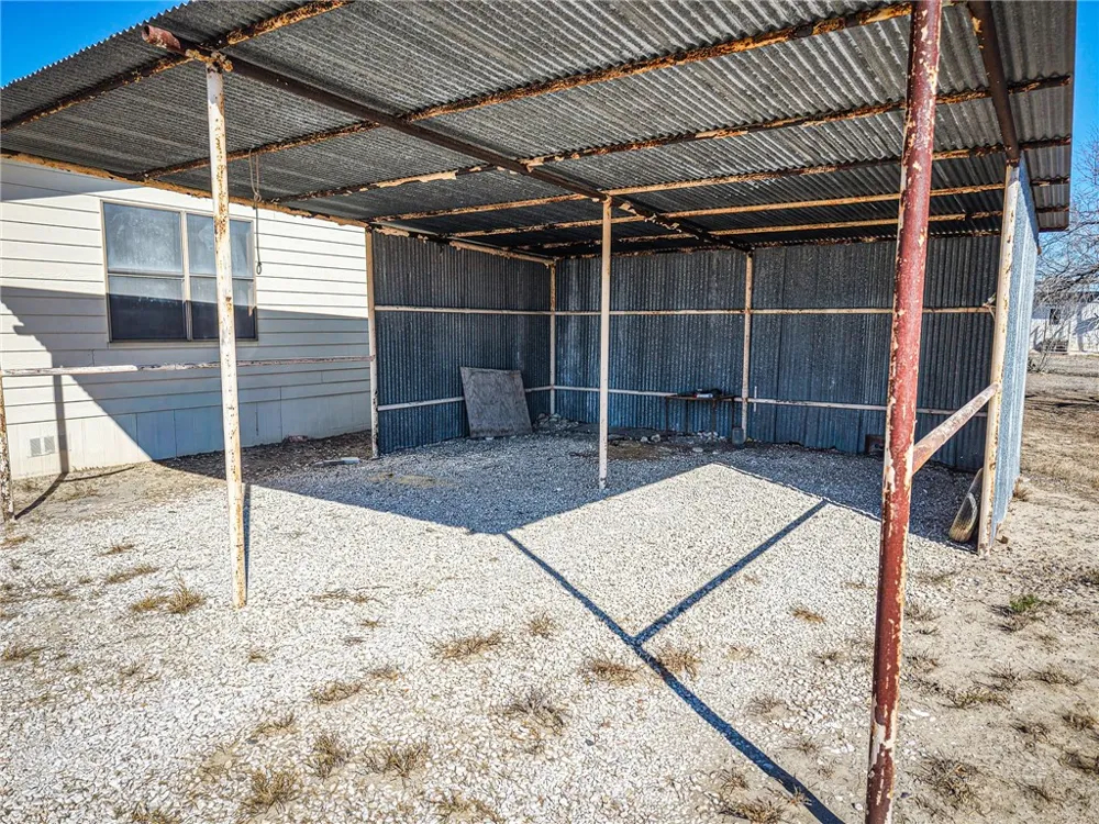 180 Recreation Road 8 Calliham, TX 78007