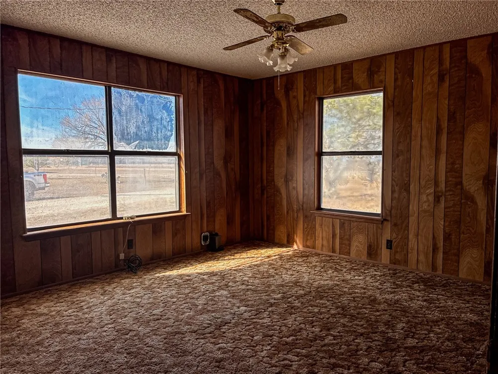 180 Recreation Road 8 Calliham, TX 78007