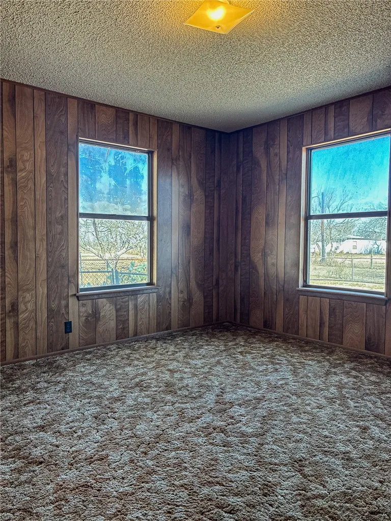 180 Recreation Road 8 Calliham, TX 78007