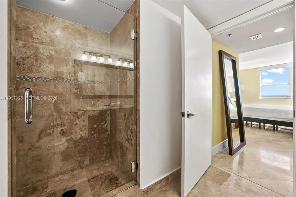 650 West Ave #1104 Miami Beach, FL 33139