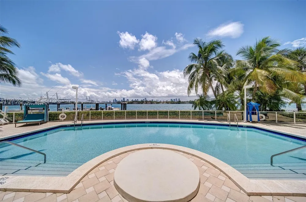 650 West Ave #1104 Miami Beach, FL 33139