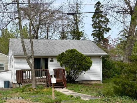 122 Forrest Avenue