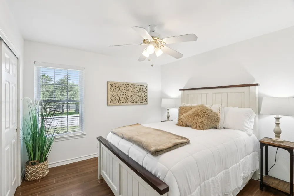 201 Sailmaster Street Lakeway, TX 78734