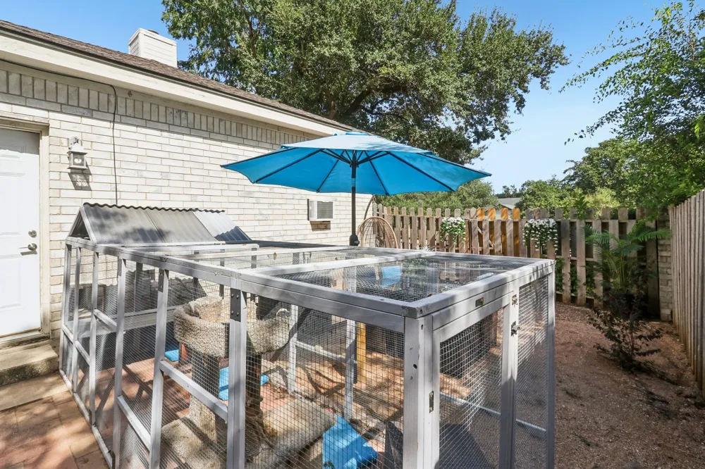 201 Sailmaster Street Lakeway, TX 78734
