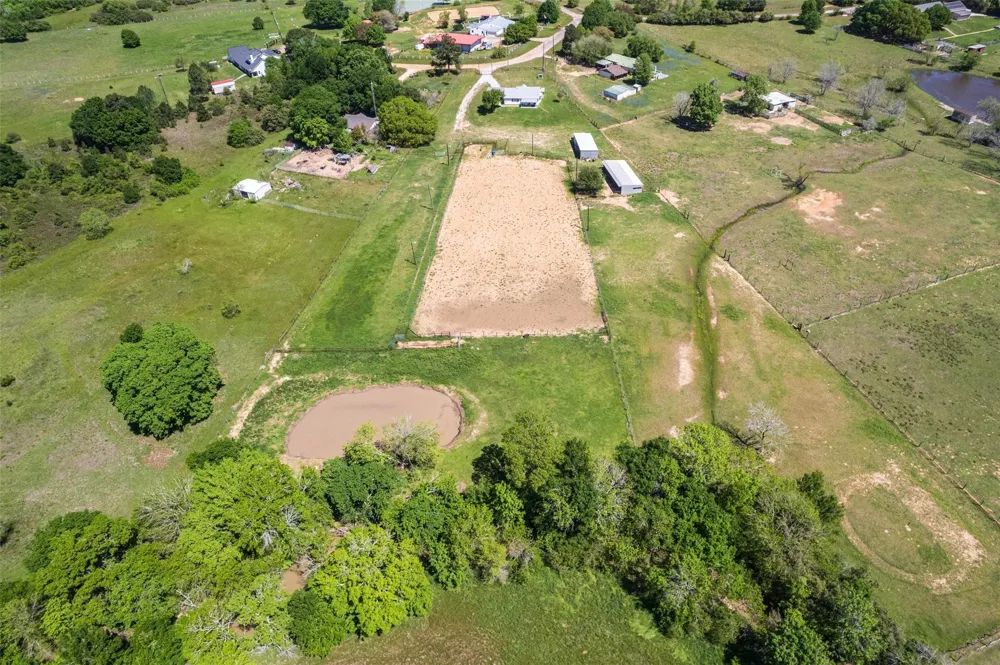 15534 Meadow Creek Road Hockley, TX 77447