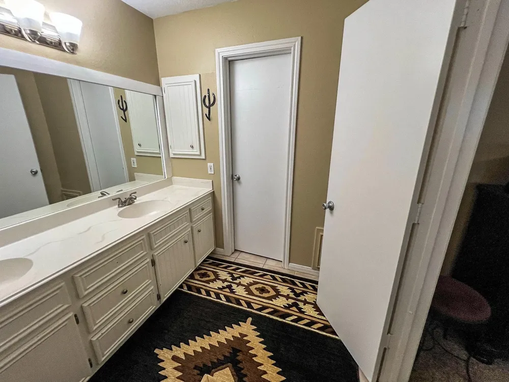 15534 Meadow Creek Road Hockley, TX 77447
