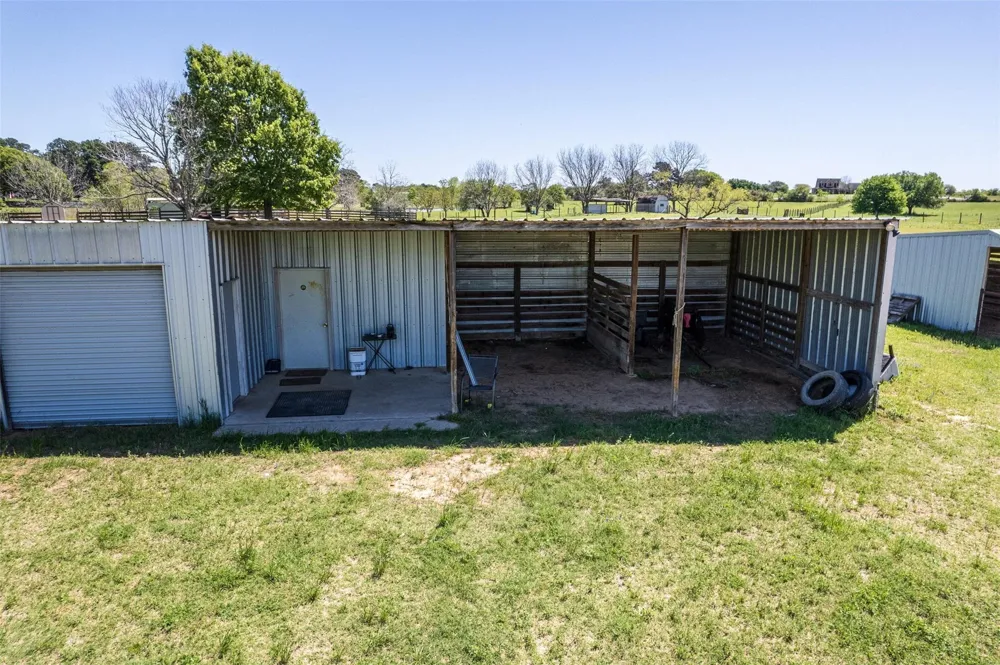 15534 Meadow Creek Road Hockley, TX 77447