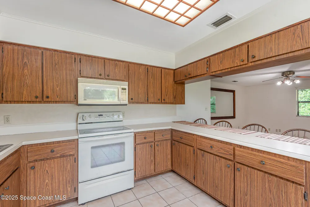 4300 Justa Road Mims, FL 32754