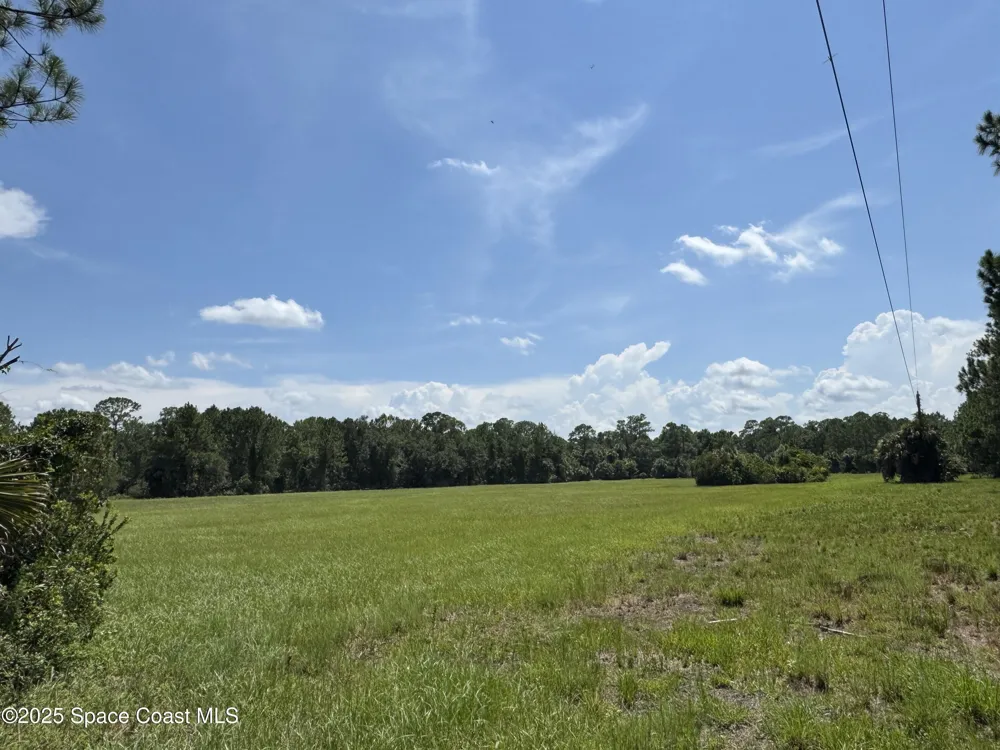 4300 Justa Road Mims, FL 32754