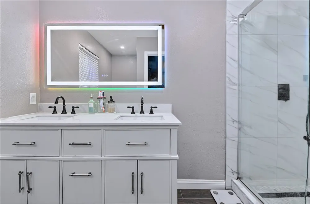 834 E Avenue J6 Lancaster, CA 93535