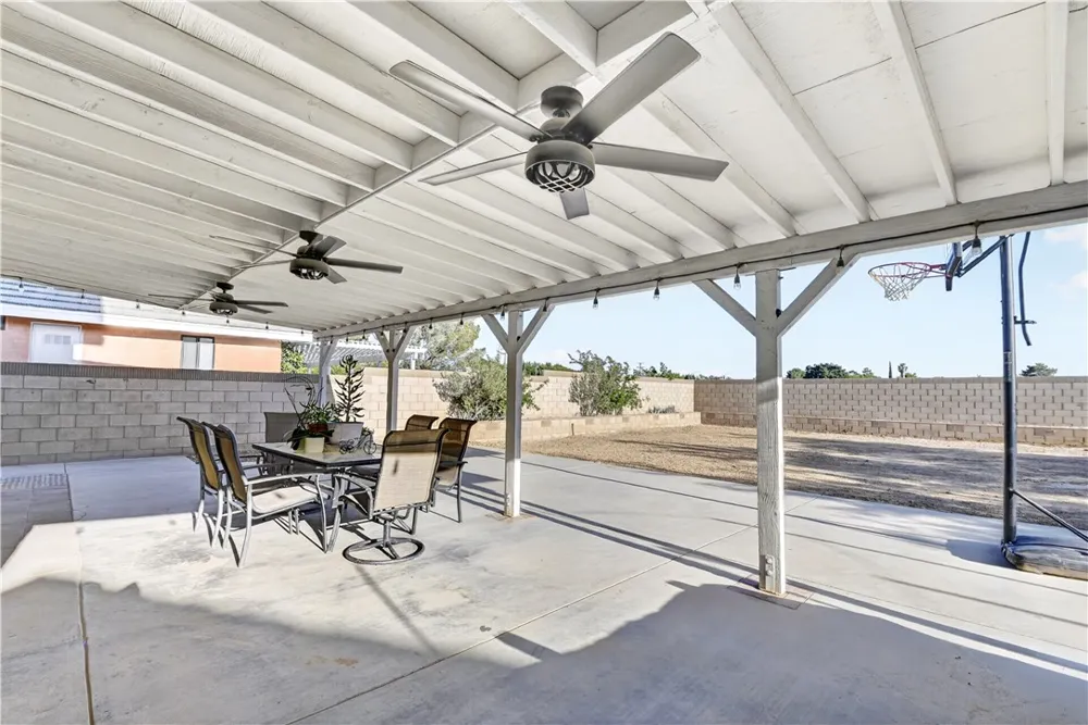 834 E Avenue J6 Lancaster, CA 93535