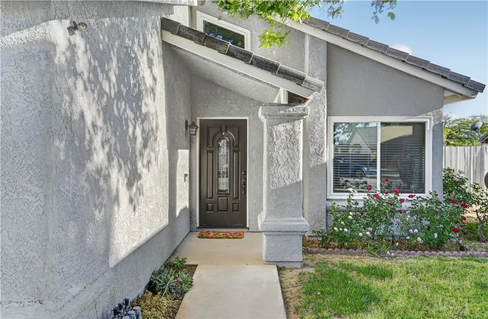 834 E Avenue J6 Lancaster, CA 93535