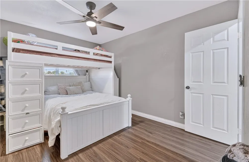 834 E Avenue J6 Lancaster, CA 93535