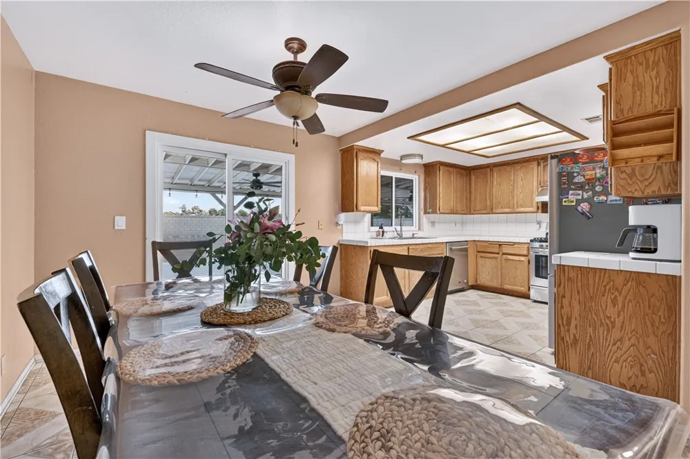 834 E Avenue J6 Lancaster, CA 93535