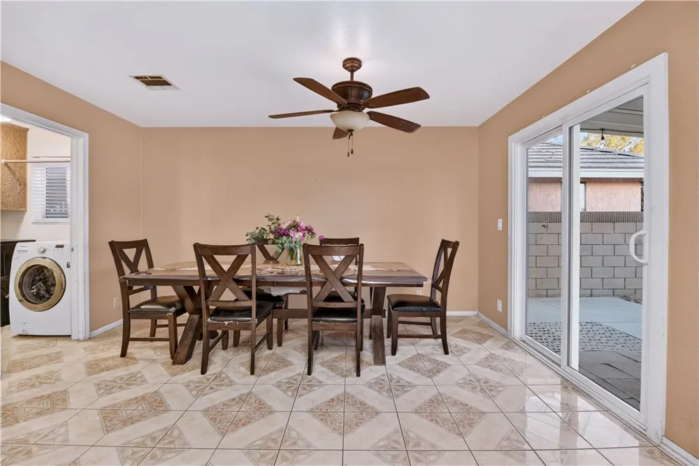 834 E Avenue J6 Lancaster, CA 93535
